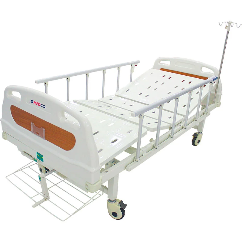 Cama Manual MC-232P-C vista frontal Cama Manual MC-232P-C hospitalaria con manivelas